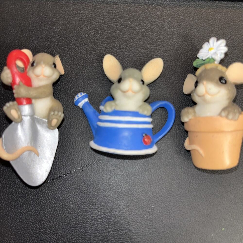 3 Charming Tails Brooches Pins RARE